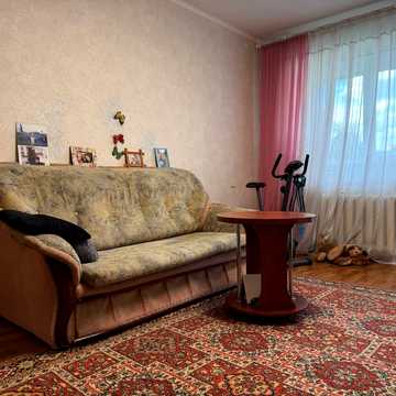 Юрія Кондратюка вул. (Комунарівська), 7