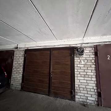 Патріарха Володимира Романюка вул. (Жовтнева), 1б