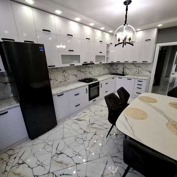 Героїв Крут вул., 6