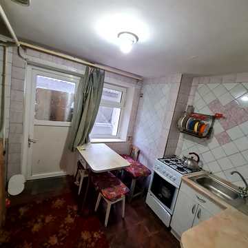 Лєскова вул., 7