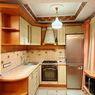 Єреванська вул., 21