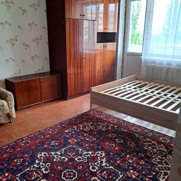 Йорданська вул. (Лайоша Гавро), 3