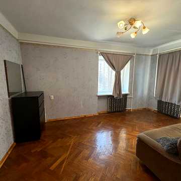 Остапа Вишні вул., 7