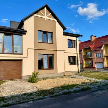 Степана Дем'янчука вул., 27