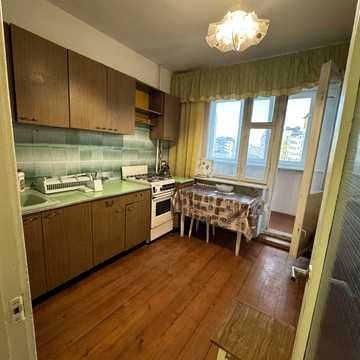 Пасічна вул., 12-А
