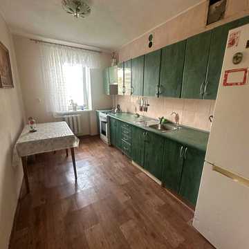Князя Володимира Великого просп., 130