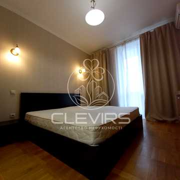 Тарасівська вул., 3