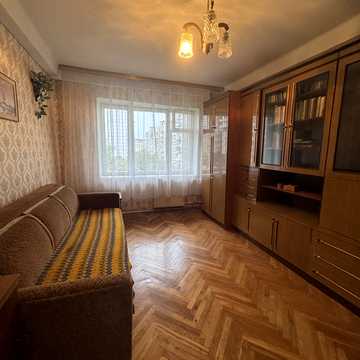 Олександра Архипенка вул. (Мате Залки), 4