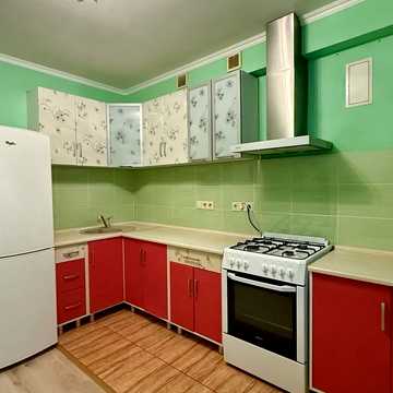 Боголюбова вул., 4