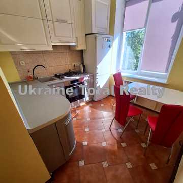 Джона Маккейна вул. (Івана Кудрі), 20