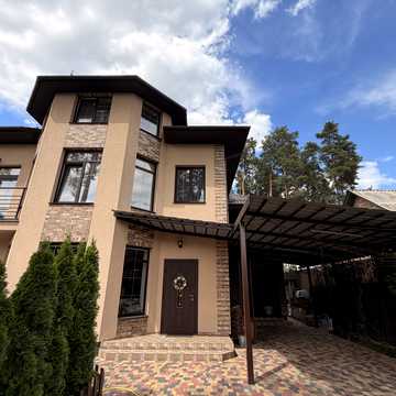 Українська вул.
