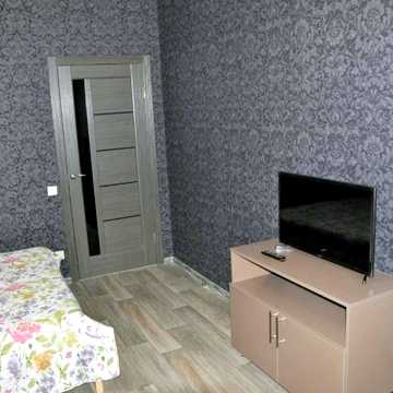 Травневий пров., 6