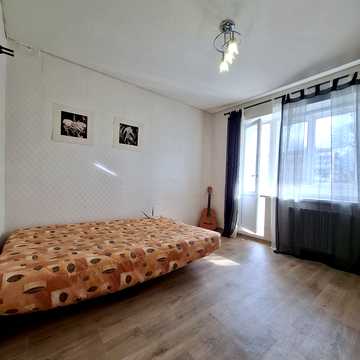 Сержа Лифаря вул. (Олександра Сабурова), 5
