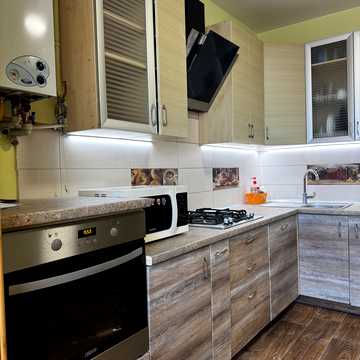 Івана Рубчака вул., 21