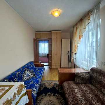 Підгірна Алея вул., 1