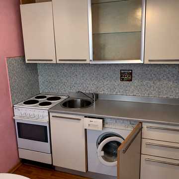 Патріарха Мстислава Скрипника вул. (Миколи Островського), 9