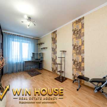 Милославська вул., 32/51а
