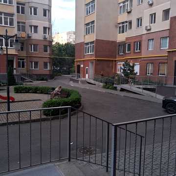 Євгена Чикаленка вул., (Будинок)