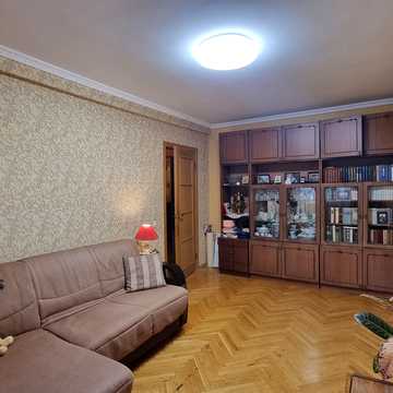 Мілютенка вул., 11-А
