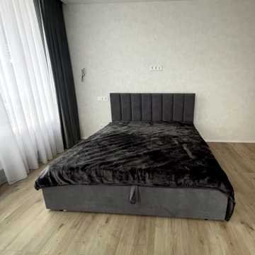 Кадетський Гай вул., 8