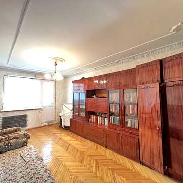 Нескорених вул. (Героїв Праці), 37б