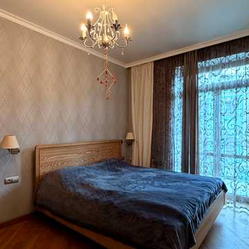 Михайла Грушевського вул., 26
