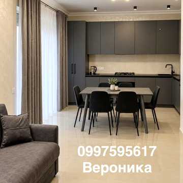 Світла вул.