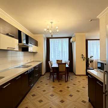 Срібнокільська вул., 1