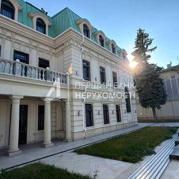 Італійський бульв., 7/9