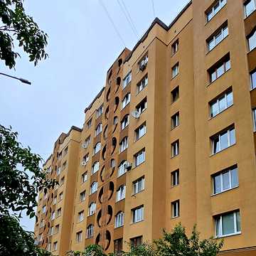 Андрія Мельника вул., 20