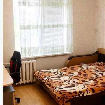 Героїв просп., 35