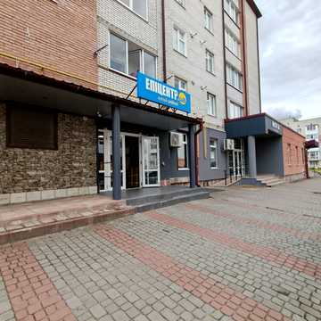 Василя Стуса вул., 19