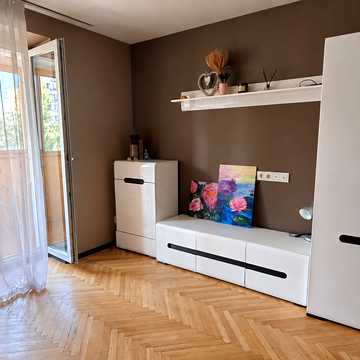 Лесі Українки бульв., 7