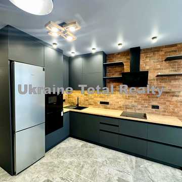 Архітектора Вербицького вул., 1-В