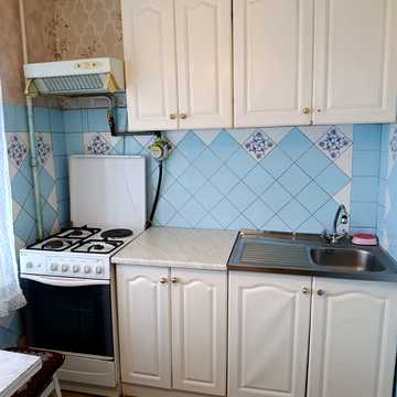 Братиславська вул., 20