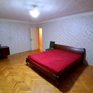 Олеся Гончара вул., 96