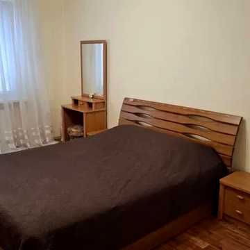Урлівська вул., 24
