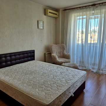 Лесі Українки бульв., 24