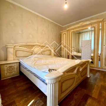 Олексія Різниченка вул. (Співдружності), 43