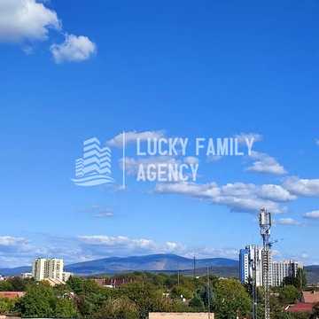 Василя Гаджеги вул., (Будинок 2)