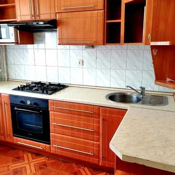 Лариси Руденко вул., 7