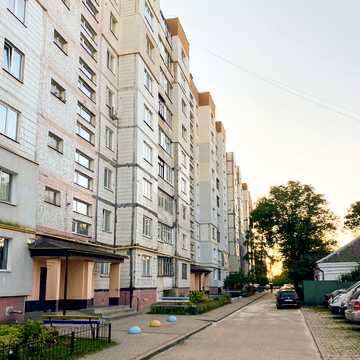 Іллінська вул., 52/1