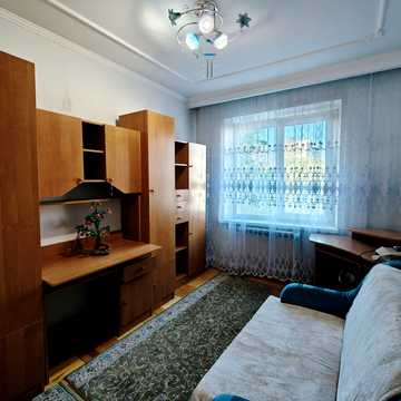Протасевича вул., 8