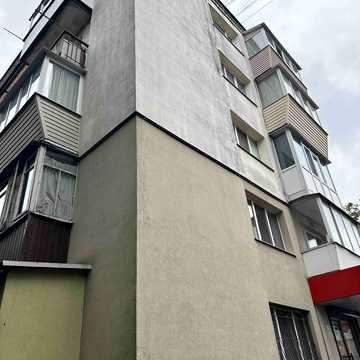 Відінська вул., 44