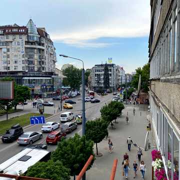 Незалежності вул., 57