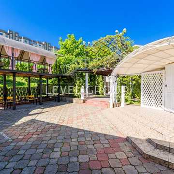 Лесі Українки вул., 55