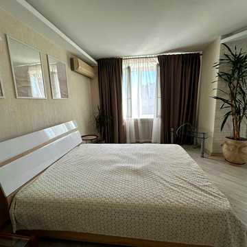 Петра Григоренка просп., 15