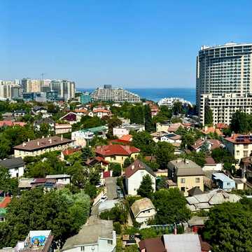 Літературна вул., 8