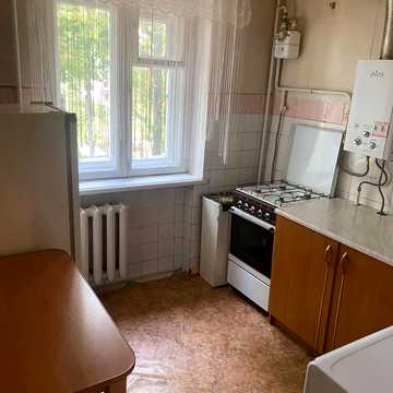 Білоцерківська вул., 1