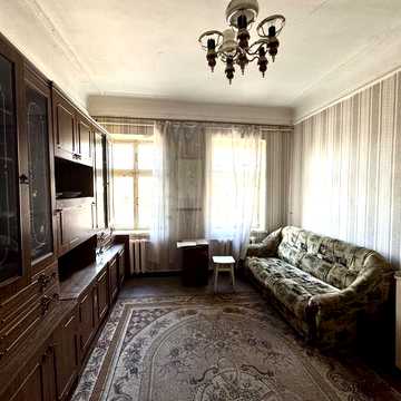 Олександра Свіща вул. (Середня), 11